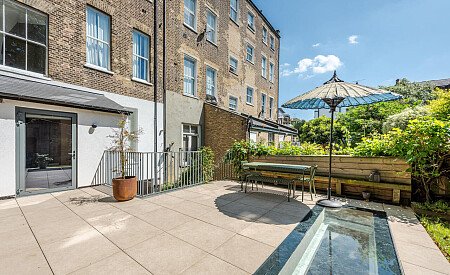 Hackney House - Filming Locations Locations Direct -30