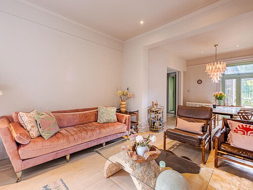 L Grove House - Filming Locations Locations Direct -12