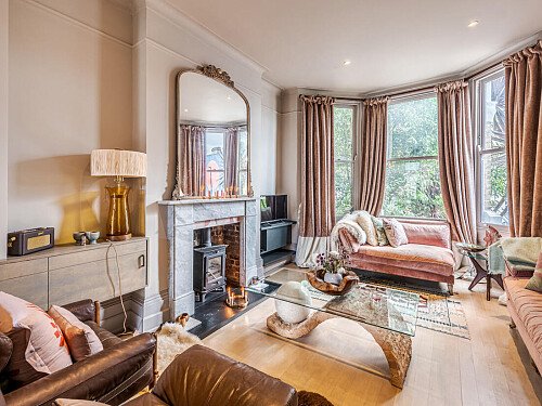 L Grove House - Filming Locations Locations Direct -11