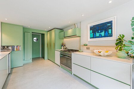 L Grove House - Filming Locations Locations Direct -13