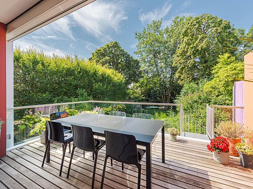 Image for Location 2100