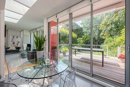 Modern Colourful - Filming Locations Locations Direct -08