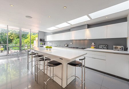 Modern Colourful - Filming Locations Locations Direct -09