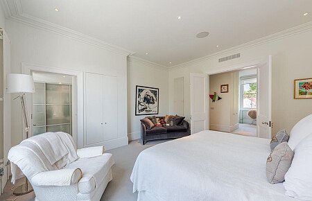 Modern Colourful - Filming Locations Locations Direct -23