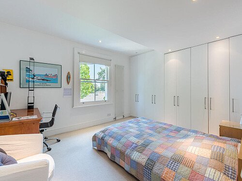 Image for Location 2100