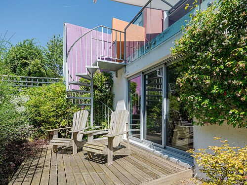 Modern Colourful - Filming Locations Locations Direct -28