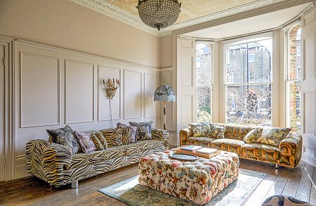 Extravagant furniture rustic house - Filming Photoshoot Locations-06