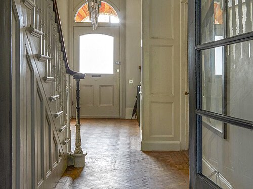 Extravagant furniture rustic house - Filming Photoshoot Locations-48