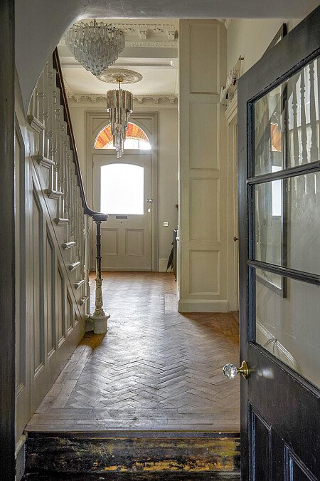 Extravagant furniture rustic house - Filming Photoshoot Locations-48