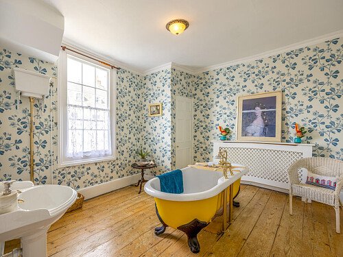 Cottage quirky wallpaper  - Filming Photoshoot Locations-04