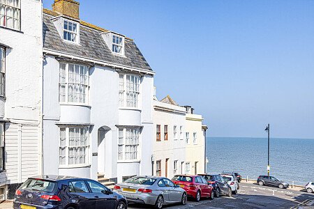 Cottage quirky wallpaper  - Filming Photoshoot Locations-08