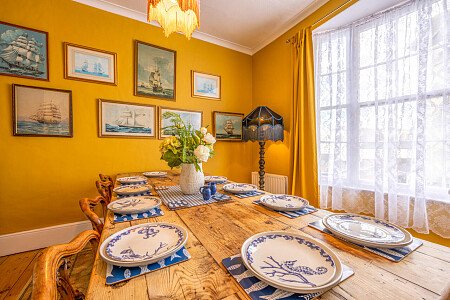 Cottage quirky wallpaper  - Filming Photoshoot Locations-07