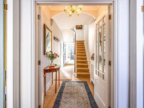 Cottage quirky wallpaper  - Filming Photoshoot Locations-09