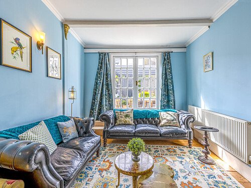 Cottage quirky wallpaper  - Filming Photoshoot Locations-10