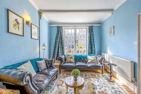 Cottage quirky wallpaper  - Filming Photoshoot Locations-10