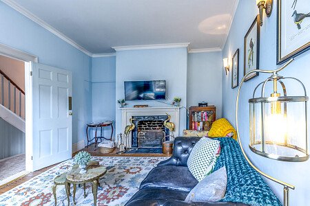 Cottage quirky wallpaper  - Filming Photoshoot Locations-11