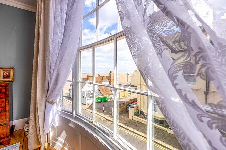 Cottage quirky wallpaper  - Filming Photoshoot Locations-27