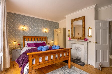 Cottage quirky wallpaper  - Filming Photoshoot Locations-28