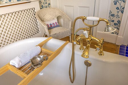 Cottage quirky wallpaper  - Filming Photoshoot Locations-38