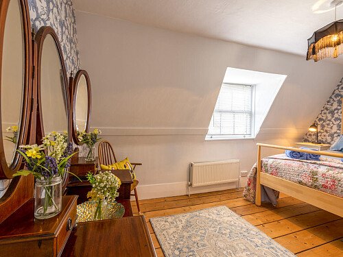 Cottage quirky wallpaper  - Filming Photoshoot Locations-45