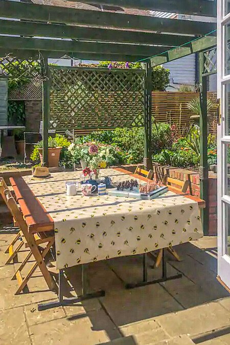 Cottage quirky wallpaper  - Filming Photoshoot Locations-56