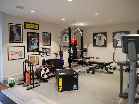 High ceiling glass room-Derbyshire-  filming photoshoot location-13