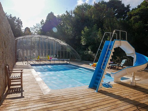 High ceiling glass room-Derbyshire-  filming photoshoot location-21