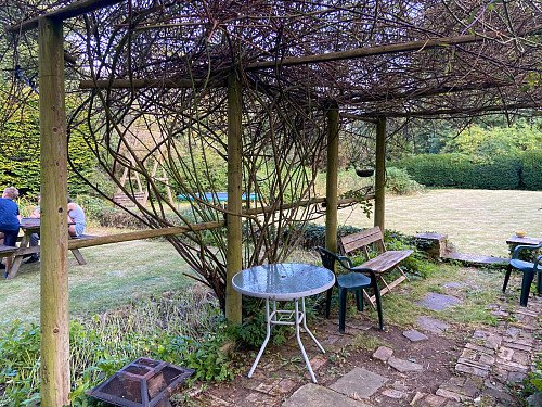 Family Home Hitch - filming photoshoot location-14