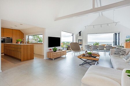 111 E Beach - Locations direct filming photoshoot locations-04