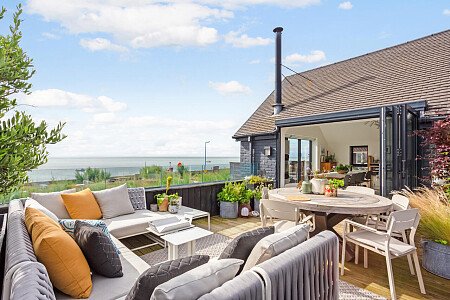 111 E Beach - Locations direct filming photoshoot locations-03