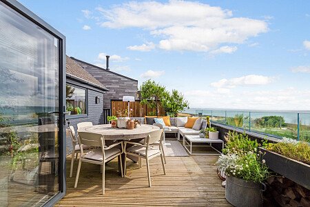 111 E Beach - Locations direct filming photoshoot locations-05