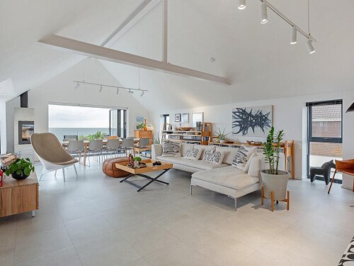 111 E Beach - Locations direct filming photoshoot locations-12