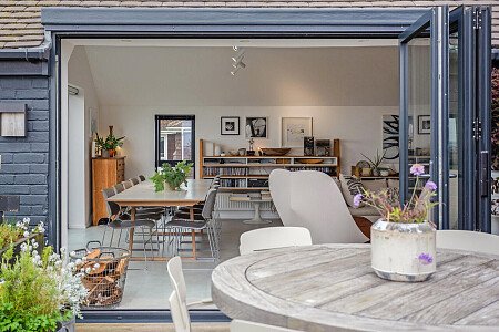 111 E Beach - Locations direct filming photoshoot locations-14