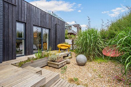 111 E Beach - Locations direct filming photoshoot locations-27