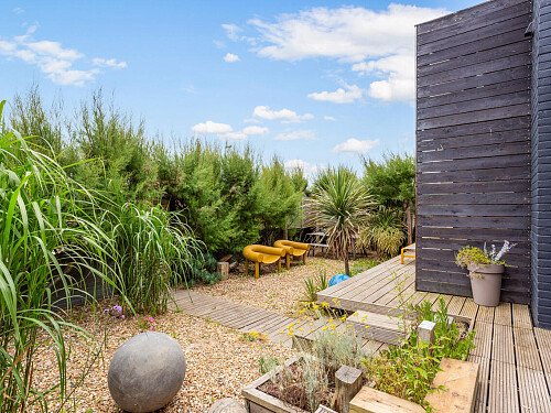 111 E Beach - Locations direct filming photoshoot locations-29