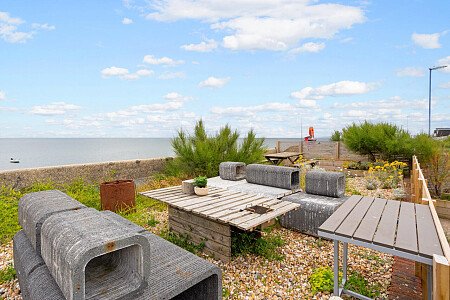 111 E Beach - Locations direct filming photoshoot locations-33