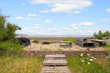 111 E Beach - Locations direct filming photoshoot locations-34