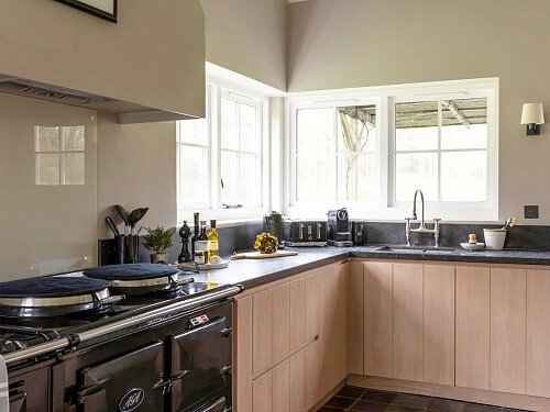 Challens - Locations direct filming photoshoot locations-12