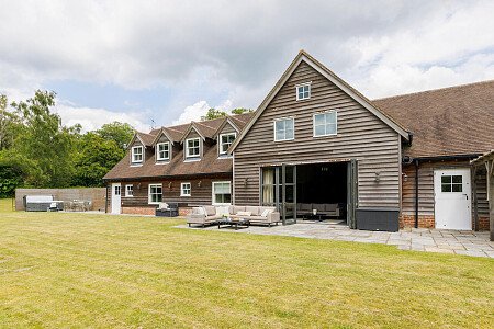 Challens - Locations direct filming photoshoot locations-38