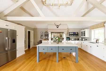 Farmhouse CMS  - Locations direct filming photoshoot locations-03