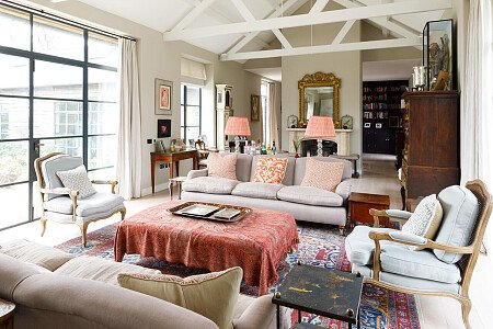 Farmhouse CMS  - Locations direct filming photoshoot locations-10