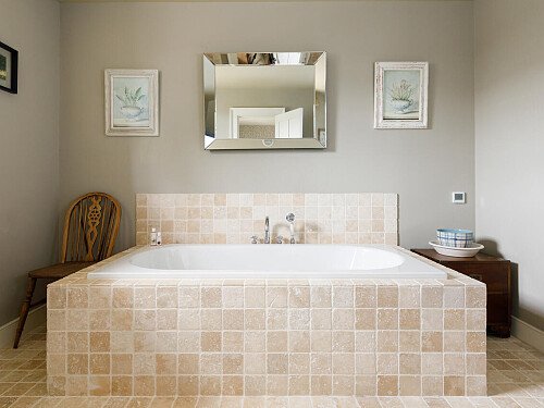 Farmhouse CMS  - Locations direct filming photoshoot locations-29