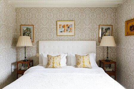 Farmhouse CMS  - Locations direct filming photoshoot locations-30