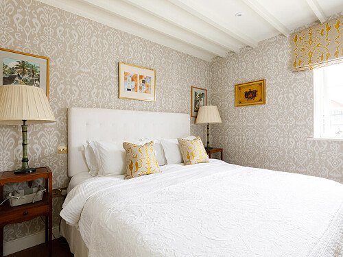 Farmhouse CMS  - Locations direct filming photoshoot locations-32