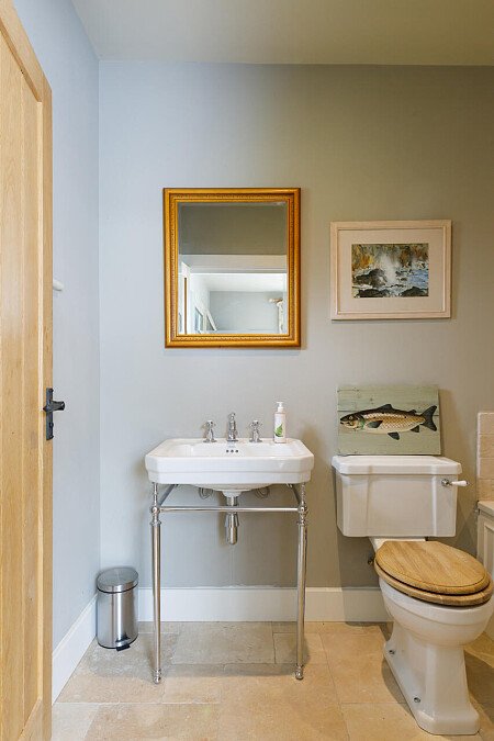 Farmhouse CMS  - Locations direct filming photoshoot locations-34