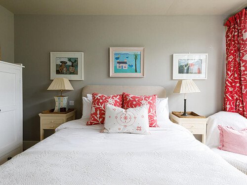 Farmhouse CMS  - Locations direct filming photoshoot locations-38