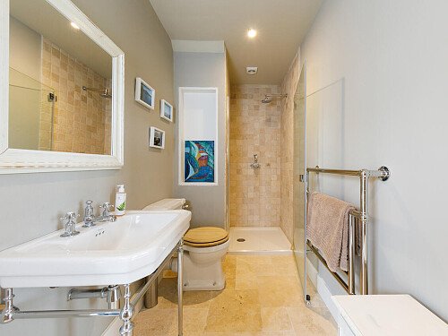 Farmhouse CMS  - Locations direct filming photoshoot locations-39