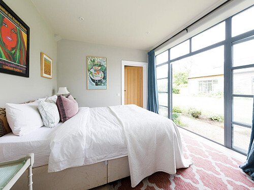 Farmhouse CMS  - Locations direct filming photoshoot locations-41