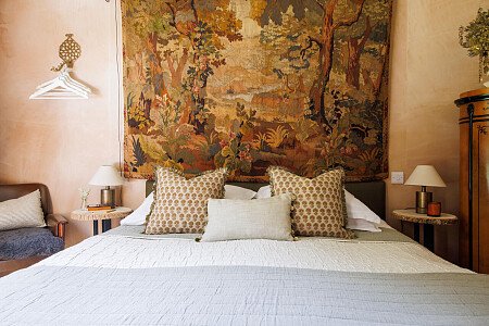 Embers CMS - Locations direct filming photoshoot locations-18