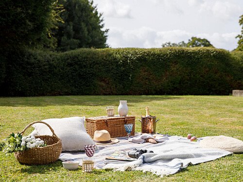 Embers CMS - Locations direct filming photoshoot locations-27